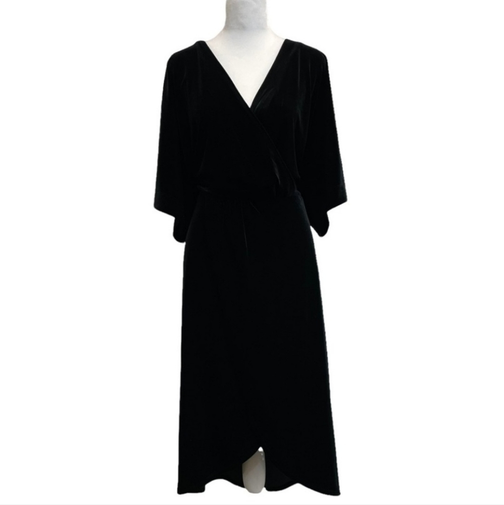 Black velvet dress